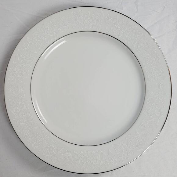 Crown Victoria Lovelace 10" China Dinner Plate - Picture 1 of 4